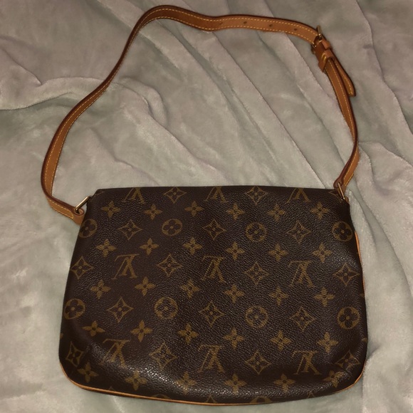 Louis vuitton  shoulder bag - Picture 5 of 5